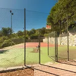 Villino Garden & Pool Camping Marina dʼAndora