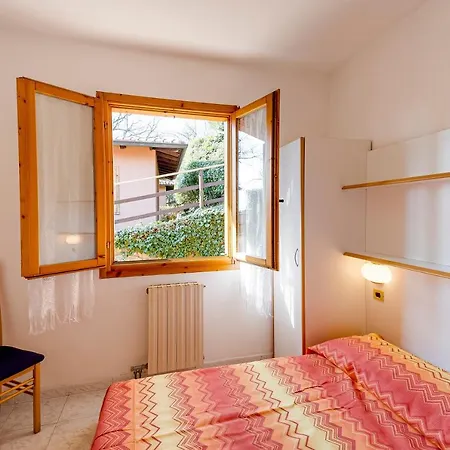 Villino Garden & Pool Campingplads Marina dʼAndora