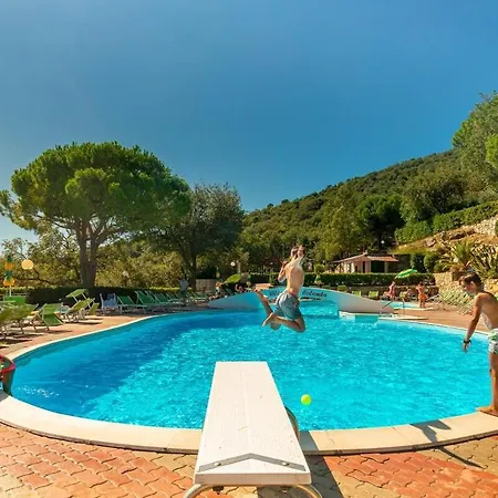 Campingplads Villino Garden & Pool *