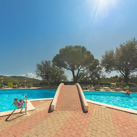 Campingplads Villino Garden & Pool *