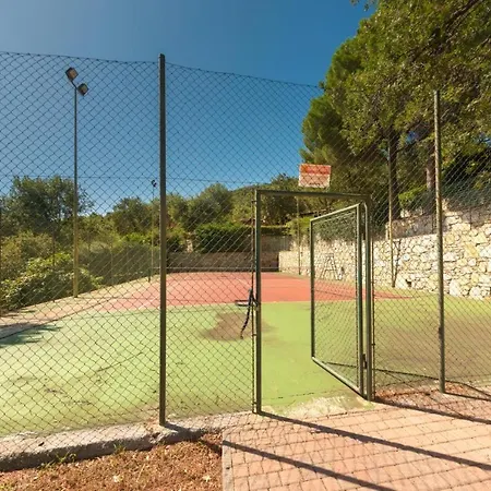 Villino Garden & Pool Кемпинг Andora