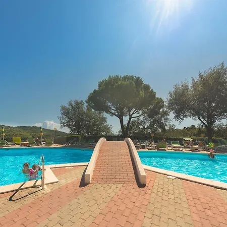 Villino Garden & Pool Marina dʼAndora