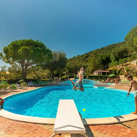 Villino Garden & Pool Marina dʼAndora